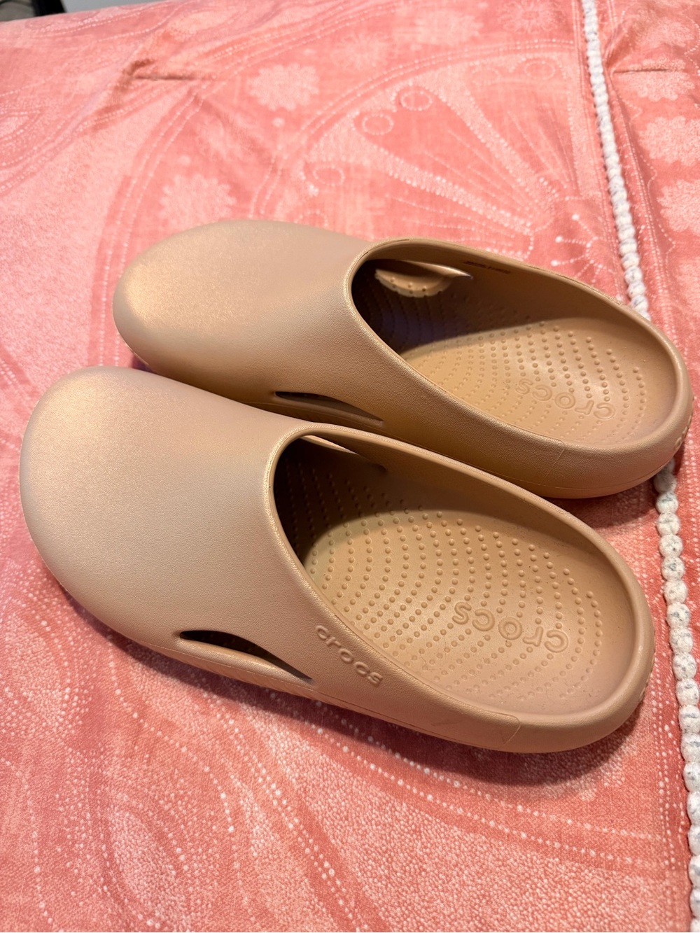 CROCS Women’s Slip-On Clog